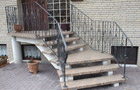 Podestplatte und Treppen aus Granit außen